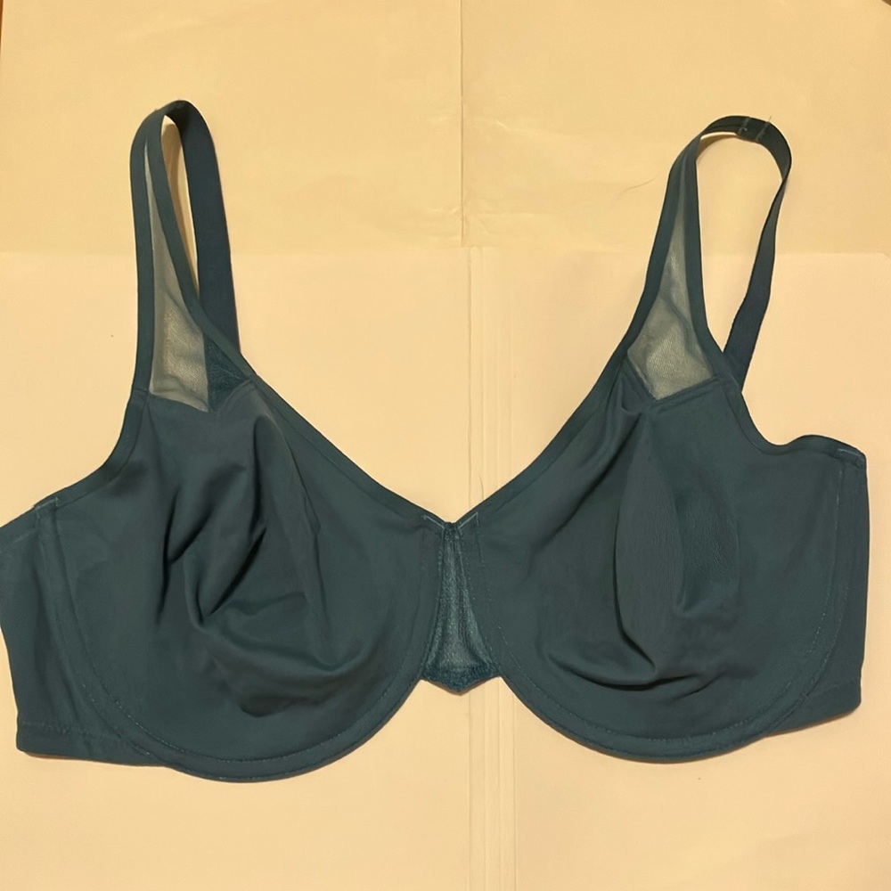 Wacoal Body by 2.0 underwire bra (851315) barely worn!